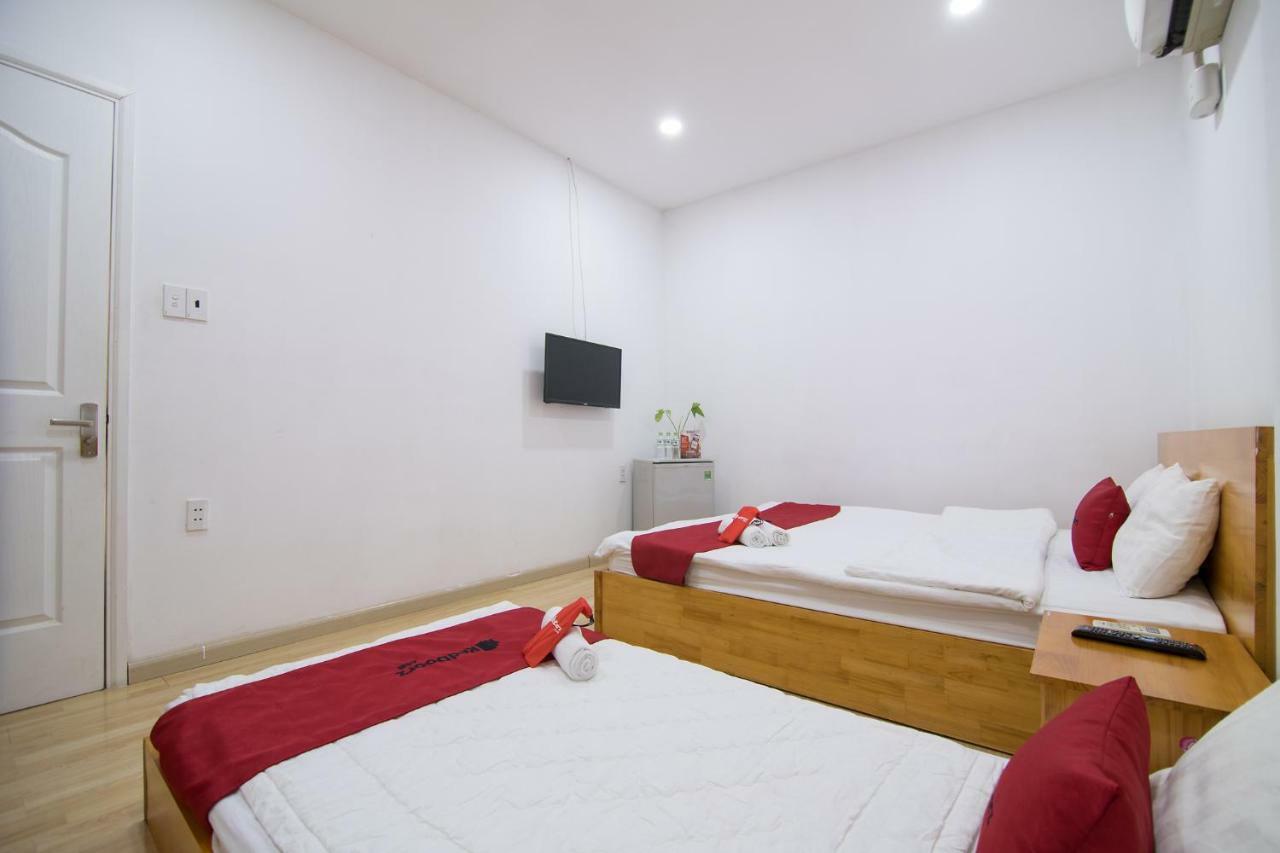 Reddoorz Near Nguyen Hue Walking Street 2 - Dorms Available Ho Či Minovo Město Exteriér fotografie